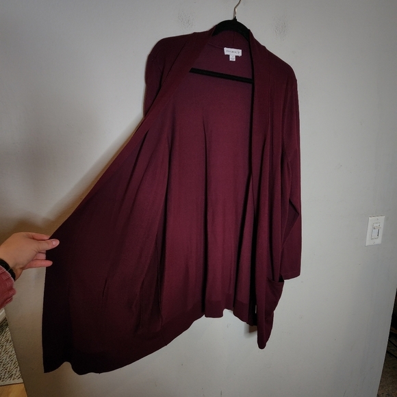 Susan Graver plum Purple open knit cardigan with pockets.  Size 1X - Picture 4 of 16